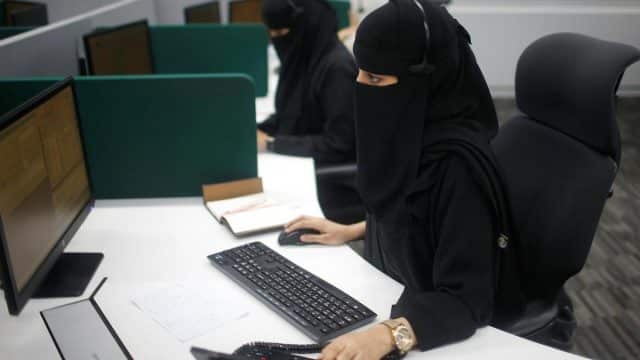 شروط فتح سجل تجاري للنساء السعوديات 1444